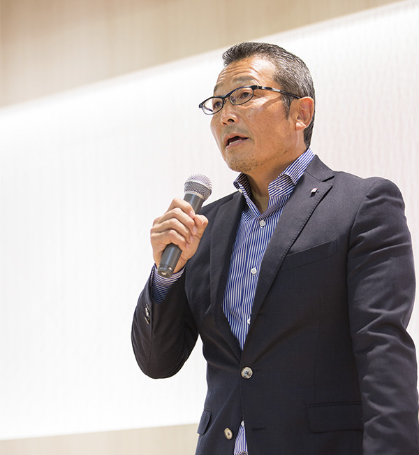 (今治タオル組合近藤理事長)